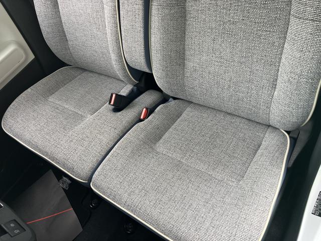 ムーヴキャンバス ストライプスG アイドルストップ セキュリティアラーム スマートキープッシュスタート キーフリーキー LEDライト 車線逸脱警報 Wエアバッグ 運転席エアバック オートハイビーム ABS 安全ボディ 両Pドア(49枚目)