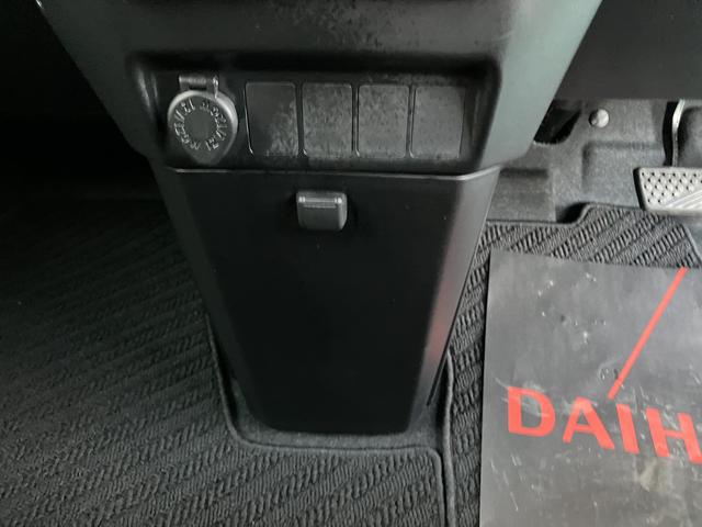 トール カスタムG ターボ 両側パワスラドア 衝突回避支援ブレーキ機能 LKA LEDライト I-STOP 電動格納ミラー TV キーフリーシステム アルミ オートライト ターボエンジン 盗難防止システム スマートキー ABS(39枚目)