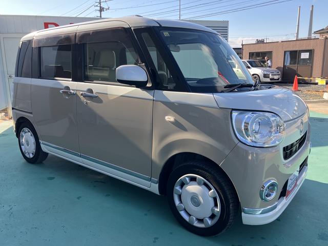 ムーヴキャンバス Ｇメイクアップリミテッド　ＳＡＩＩＩ　禁煙　パノラミックビューモニター　プッシュスタートスマートキー　カーナビ　キーレスエントリー　ドラレコ　記録簿　１オーナ（8枚目）