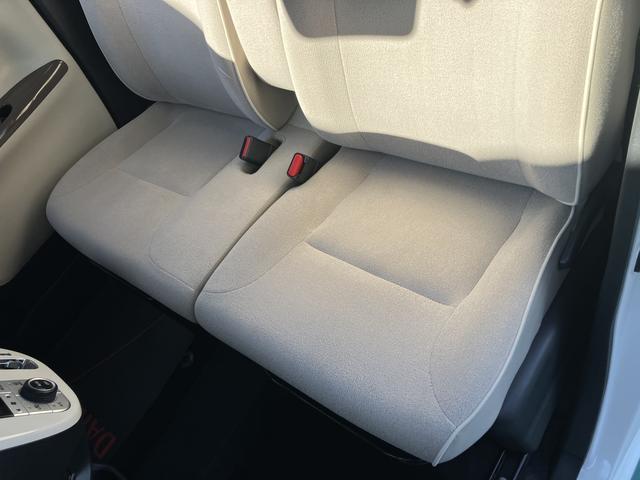 ムーヴキャンバス Ｇメイクアップリミテッド　ＳＡＩＩＩ　禁煙　パノラミックビューモニター　プッシュスタートスマートキー　カーナビ　キーレスエントリー　ドラレコ　記録簿　１オーナ（44枚目）