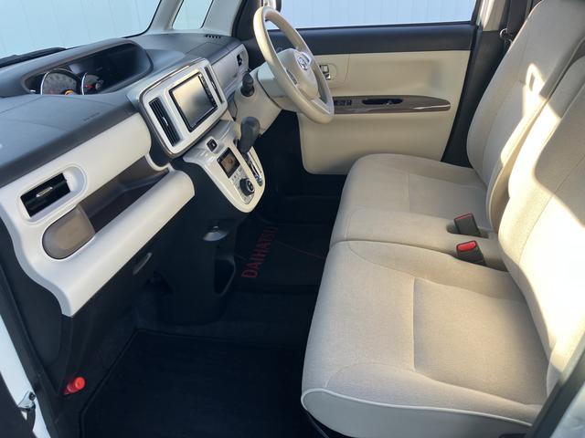 ムーヴキャンバス Ｇメイクアップリミテッド　ＳＡＩＩＩ　禁煙　パノラミックビューモニター　プッシュスタートスマートキー　カーナビ　キーレスエントリー　ドラレコ　記録簿　１オーナ（45枚目）