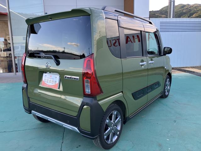 タント ファンクロスターボ（12枚目）