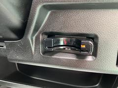 ڡ  1003292A20251116D016 5