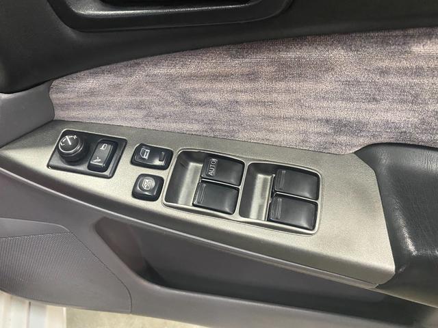 �^�]�ȃh�A�̃C���i�[�n���h���ł��B