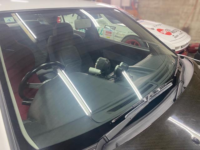 ���X�̓X�|�[�c�J�[�𒆐S�Ɏ�舵���Ă��܂��B�Ԃ̔̔��ȊO�ɂ��Ԍ��⃁���e�A�h���X�A�b�v�A����܂ŕ��L���Ή����܂��̂ŁA���C�y�ɂ����k���������I�I