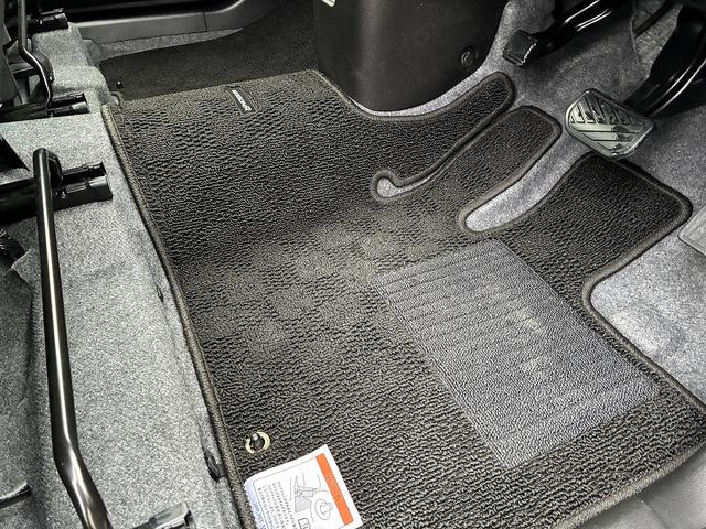 ワゴンＲカスタムＺ カスタムＺ　ＨＹＢＲＩＤ　ＺＸ　４型　社用車アップ♪　オートライト　プッシュスタート　シートヒーター　オートエアコン　スズキセーフティーサポート　衝突被害軽減システム　衝突安全ボディ　盗難防止システム　アダプティブクルーズコントロールシステム（21枚目）