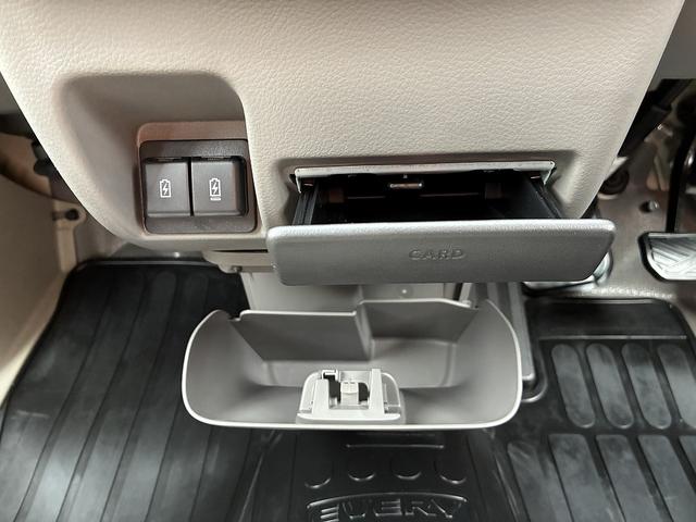 エブリイ ＰＡリミテッド　６型　４ＷＤ車！　オートライト　スライドドア　スズキセーフティーサポート　盗難防止システム（56枚目）