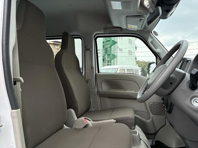 エブリイ ＰＡリミテッド　６型　２ＷＤ車　純正ラジオ♪　オートライト　スライドドア　スズキセーフティーサポート　衝突安全ボディ　盗難防止システム（16枚目）