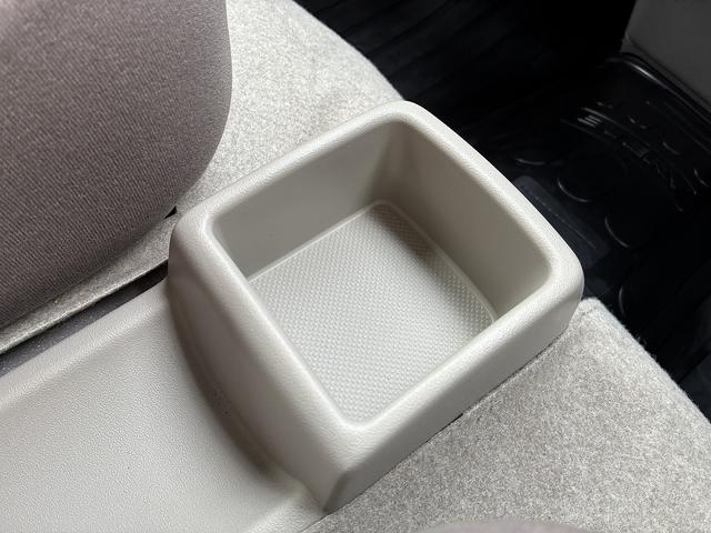 エブリイ ＰＡリミテッド　６型　２ＷＤ車　純正ラジオ♪　オートライト　スライドドア　スズキセーフティーサポート　衝突安全ボディ　盗難防止システム（60枚目）