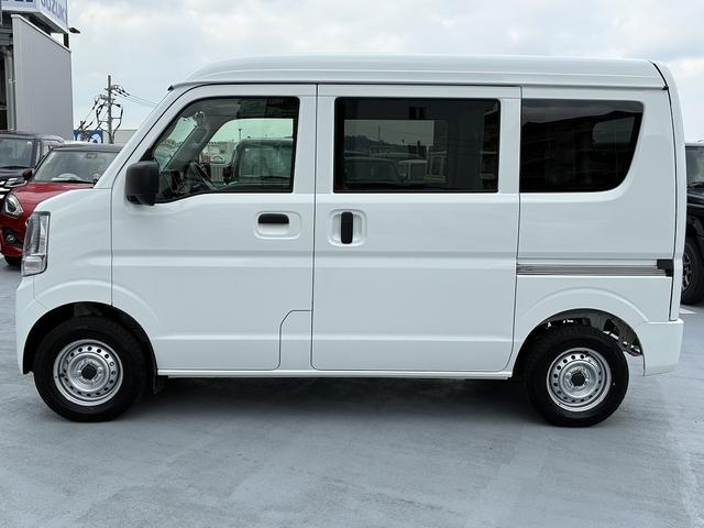エブリイ ＰＡリミテッド　６型　２ＷＤ車！　オートライト　スズキセーフティーサポート　盗難防止システム　衝突安全ボディ（4枚目）