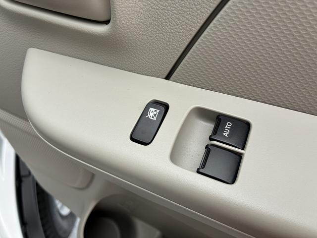 エブリイ ＰＡリミテッド　６型　２ＷＤ車！　オートライト　スズキセーフティーサポート　盗難防止システム　衝突安全ボディ（23枚目）