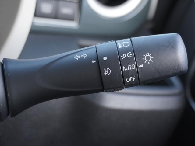 �y�I�[�g���C�g�z���̖͂��邳�ɉ����Ď����Ńw�b�h���C�g�̓_���E�������ł���@�\�ł��B���C�g�̕t���Y��E�����Y��Ȃǂ������Ȃ�A�J�̓���[���̑��s�����S�B�g���l���ʉߎ����֗��ł��B