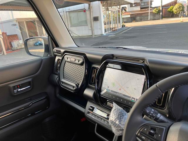 旅行やレジャーにと様々なシーンで期待に応える安心ナビ付き！