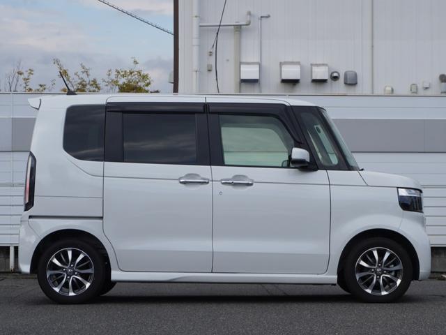 N-BOXカスタム ベースグレード 当社デモカー 8インチディスプレイオーディオ AppleCarPlay/AndroidAuto対応 バックカメラ 前後コーナーセンサー シートヒーター 片側電動スライドドア SOSボタン USB接続(22枚目)