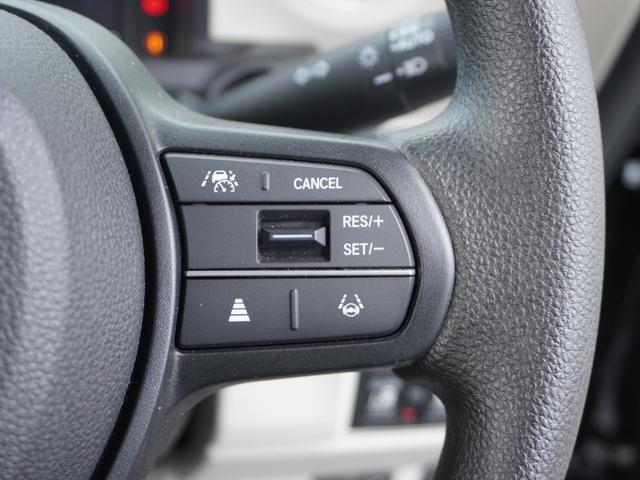 �y�A�_�v�e�B�u�N���[�Y�R���g���[���z�X�e�A�����O�̃X�C�b�`�𑀍삷��ƃ~���g���[�_�[�Ő�s�ԂƂ̋����𑪒�B�ݒ��K�؂ɕۂ��Ȃ�������E�����A����ɒ�~�܂Ŏ����ɒǏ]���܂��B