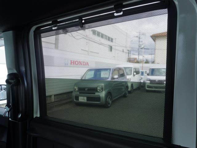 �y���[���T���V�F�[�h�z���悯�Ƃ��Ă̋@�\�ȊO�ɂ��A�Ԓ�����ډB�����K�v�ȏꍇ�ɕ֗��ȑ����ł��B���߂��̃z���_�J�[�Y���Ђ܂ł��z�����������B