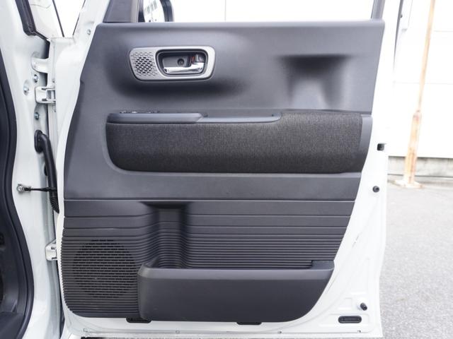 �y�L���C�ȃh�A������z�h�A�̓�����ɂ̓^�o�R�̃R�Q�ՁA�ڗ������L�Y��V�~�ȂǂȂ��Y��ł��B���߂��̃z���_�J�[�Y���Ђ܂ł��z�����������B