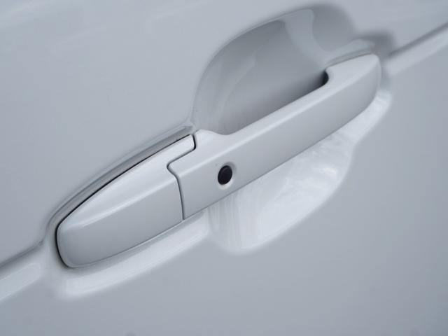 �y�X�}�[�g�L�[�z���������Ă���{�^�������������ŃG���W���n���B�h�A�̎{�����{�^�������������B���͖������Ȃ��l�Ƀ|�P�b�g�ɓ��ꂽ�܂܁B