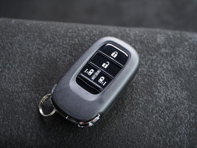 �y�X�}�[�g�L�[�z���������Ă���{�^�������������ŃG���W���n���B�h�A�̎{�����{�^�������������B���͖������Ȃ��l�Ƀ|�P�b�g�ɓ��ꂽ�܂܁B