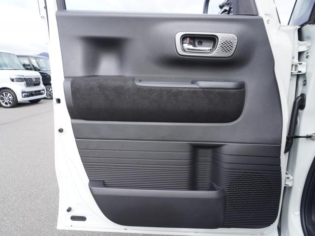 �y�L���C�ȃh�A������z�h�A�̓�����ɂ̓^�o�R�̃R�Q�ՁA�ڗ������L�Y��V�~�ȂǂȂ��Y��ł��B���߂��̃z���_�J�[�Y���Ђ܂ł��z�����������B