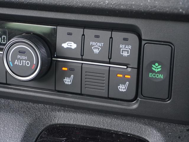 N-BOXカスタム ベースグレード 当社デモカー 8インチHondaCONNECTナビ バックカメラ ETC 前後コーナーセンサー アダプティブクルーズコントロール シートヒーター 両側電動スライドドア フルセグTV SOSボタン(10枚目)