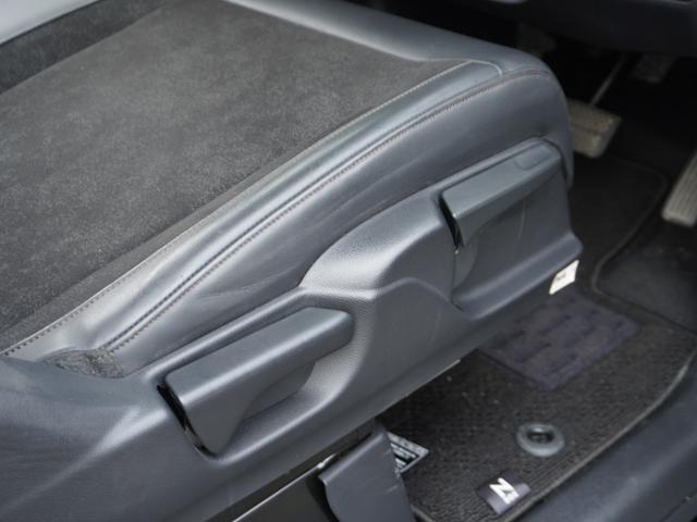 �y�^�]�ȃV�[�g���t�^�[�z�^�]�ȃV�[�g���t�^�[�ō��ʂ��㉺�ɏグ�����ł��܂��B�^�]���Ă����ɂ����p���ɒ����ł��܂��B