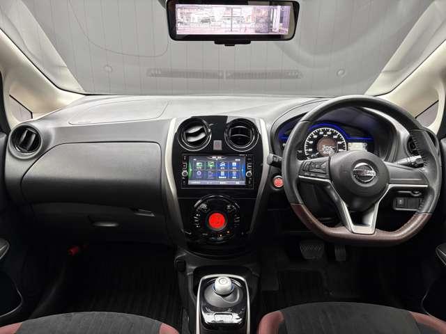 ノート ｅ－ＰＯＷＥＲ　モードプレミア　ブラックコンビ　当社元サービスカー　エマージェンシーブレ（4枚目）