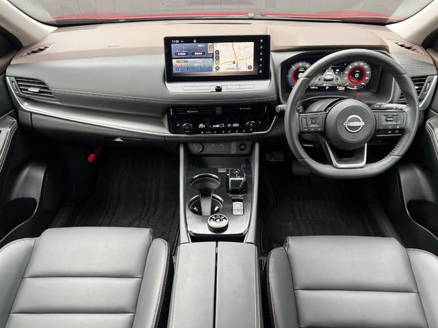 エクストレイル １．５　Ｘ　ｅ－４ＯＲＣＥ　９０周年記念車　４ＷＤ　当社元試乗車　プロパイロット　アラウンドビ（4枚目）
