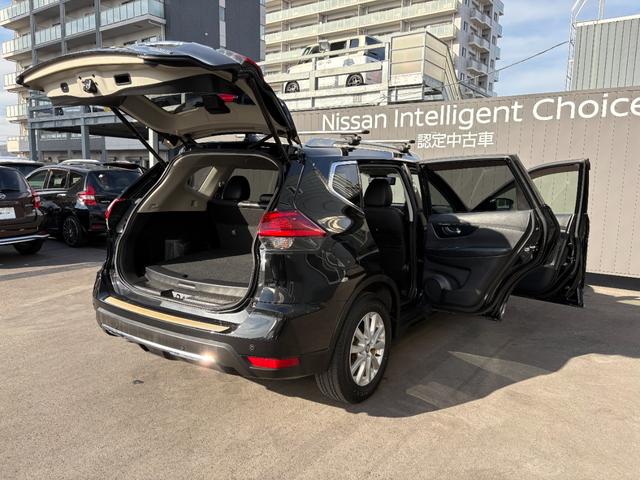 エクストレイル ２０Ｘ　ハイブリッド　後期型　純正メーカーナビ　デジタルルームミラー　３６０°ドラレコ　全方位カメラ　コーナーセンサー　電動バックドア　フルセグＴＶ　ＬＥＤヘッドライト　パートタイム４ＷＤ　ディーラー下取ワンオーナー（32枚目）