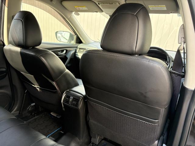 エクストレイル ２０Ｘ　ハイブリッド　後期型　純正メーカーナビ　デジタルルームミラー　３６０°ドラレコ　全方位カメラ　コーナーセンサー　電動バックドア　フルセグＴＶ　ＬＥＤヘッドライト　パートタイム４ＷＤ　ディーラー下取ワンオーナー（42枚目）