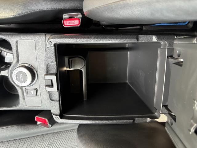 エクストレイル ２０Ｘ　ハイブリッド　後期型　純正メーカーナビ　デジタルルームミラー　３６０°ドラレコ　全方位カメラ　コーナーセンサー　電動バックドア　フルセグＴＶ　ＬＥＤヘッドライト　パートタイム４ＷＤ　ディーラー下取ワンオーナー（57枚目）