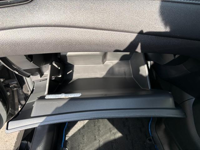 エクストレイル ２０Ｘ　ハイブリッド　後期型　純正メーカーナビ　デジタルルームミラー　３６０°ドラレコ　全方位カメラ　コーナーセンサー　電動バックドア　フルセグＴＶ　ＬＥＤヘッドライト　パートタイム４ＷＤ　ディーラー下取ワンオーナー（62枚目）