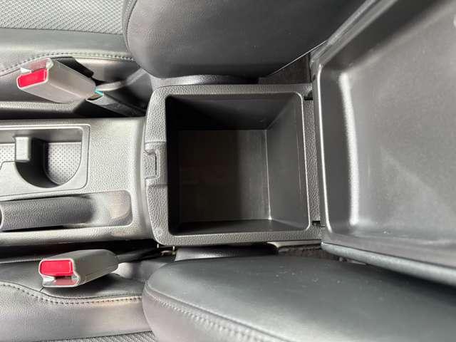 エクストレイル ２０Ｘｔｔ　後期型　パートタイム４ＷＤ　純正ナビ　フルセグＴＶ　バックカメラ　Ｂｌｕｅｔｏｏｔｈ　ＨＤＭＩ　クルーズコントロール　シートヒーター　キセノンヘッドライト　フォグライト　ＥＴＣ　オートライト　１年保証（41枚目）