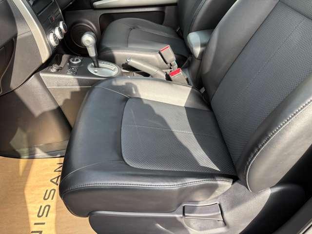 エクストレイル ２０Ｘｔｔ　後期型　パートタイム４ＷＤ　純正ナビ　フルセグＴＶ　バックカメラ　Ｂｌｕｅｔｏｏｔｈ　ＨＤＭＩ　クルーズコントロール　シートヒーター　キセノンヘッドライト　フォグライト　ＥＴＣ　オートライト　１年保証（44枚目）