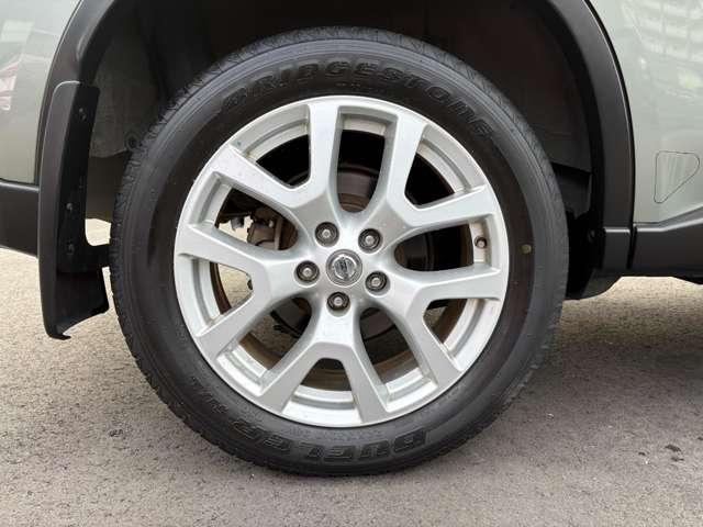 エクストレイル ２０Ｘｔｔ　後期型　パートタイム４ＷＤ　純正ナビ　フルセグＴＶ　バックカメラ　Ｂｌｕｅｔｏｏｔｈ　ＨＤＭＩ　クルーズコントロール　シートヒーター　キセノンヘッドライト　フォグライト　ＥＴＣ　オートライト　１年保証（71枚目）