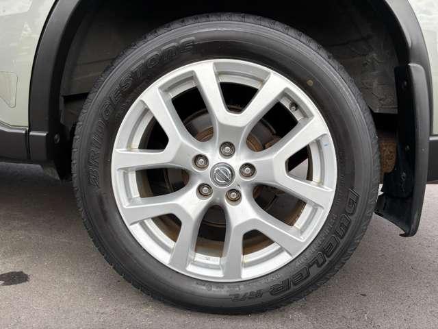 エクストレイル ２０Ｘｔｔ　後期型　パートタイム４ＷＤ　純正ナビ　フルセグＴＶ　バックカメラ　Ｂｌｕｅｔｏｏｔｈ　ＨＤＭＩ　クルーズコントロール　シートヒーター　キセノンヘッドライト　フォグライト　ＥＴＣ　オートライト　１年保証（72枚目）