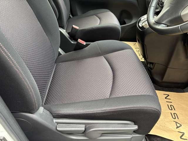 セレナ ２．０　ハイウェイスター　Ｓ－ＨＹＢＲＩＤ　純正ナビ　フルセグＴＶ　ＤＶＤ　Ｂｌｕｅｔｏｏｔｈ　ＨＤＭＩ　バックカメラ　両側電動スライドドア　キセノンヘッドライト　ＥＴＣ　ディーラー下取ワンオーナー車　禁煙車　クルーズコントロール（35枚目）