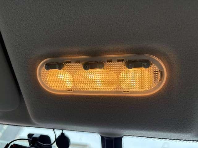 セレナ ２．０　ハイウェイスター　Ｓ－ＨＹＢＲＩＤ　純正ナビ　フルセグＴＶ　ＤＶＤ　Ｂｌｕｅｔｏｏｔｈ　ＨＤＭＩ　バックカメラ　両側電動スライドドア　キセノンヘッドライト　ＥＴＣ　ディーラー下取ワンオーナー車　禁煙車　クルーズコントロール（54枚目）