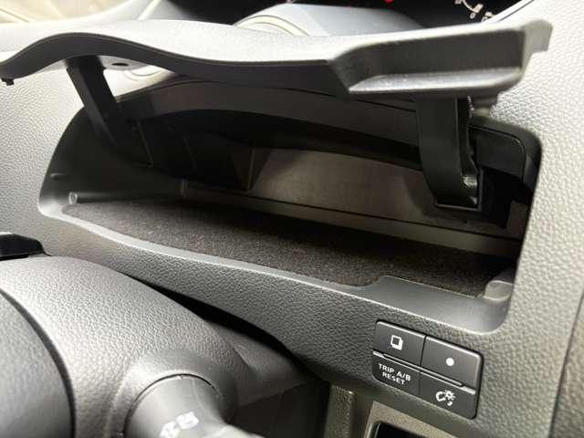 セレナ ２．０　ハイウェイスター　Ｓ－ＨＹＢＲＩＤ　純正ナビ　フルセグＴＶ　ＤＶＤ　Ｂｌｕｅｔｏｏｔｈ　ＨＤＭＩ　バックカメラ　両側電動スライドドア　キセノンヘッドライト　ＥＴＣ　ディーラー下取ワンオーナー車　禁煙車　クルーズコントロール（57枚目）