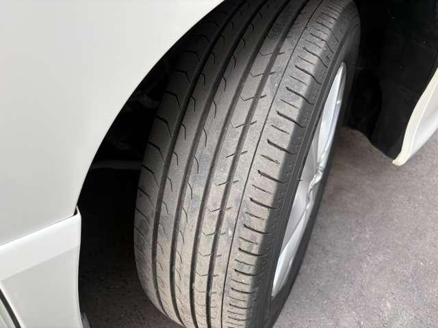 セレナ ２．０　ハイウェイスター　Ｓ－ＨＹＢＲＩＤ　純正ナビ　フルセグＴＶ　ＤＶＤ　Ｂｌｕｅｔｏｏｔｈ　ＨＤＭＩ　バックカメラ　両側電動スライドドア　キセノンヘッドライト　ＥＴＣ　ディーラー下取ワンオーナー車　禁煙車　クルーズコントロール（71枚目）