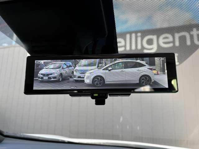 ���C���e���W�F���g���[���~���[���ύڕ��ȂǂŁA��������ꂪ���ȃ��[���~���[�̌�����E�B�ԓ��󋵂Ɋւ�炸�ԗ�����ɂ���J�����̉f�������[���~���[�ɉf���o���܂��I