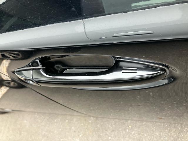 プリウス Ｓ　純正ナビ　フルセグＴＶ　バックカメラ　ＥＴＣ　スマートキー　純正１７インチアルミ（21枚目）