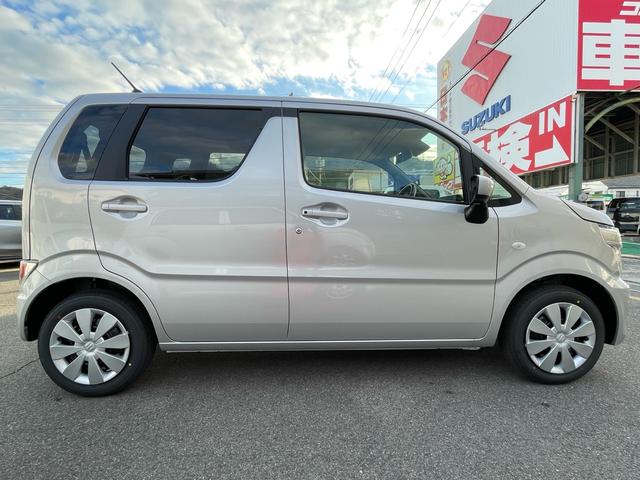 ワゴンＲ ＦＸ　５ＭＴ　届出済未使用車　スマートキー（10枚目）
