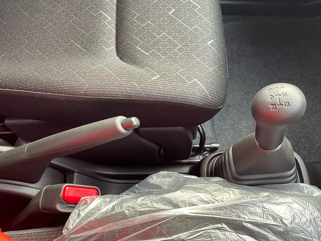 ワゴンＲ ＦＸ　５ＭＴ　届出済未使用車　スマートキー（25枚目）