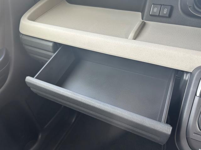 スペーシア 全周囲カメラ 両側電動スライドドア ナビ TV クリアランスソナー オートライト スマートキー アイドリングストップ 電動格納ミラー シートヒーター ベンチシート CVT ESC USB オットマン(46枚目)