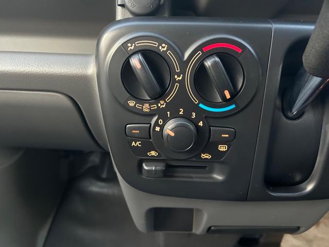 エブリイ ＰＡ　両側スライドドア　クリアランスソナー　レーンアシスト　衝突被害軽減システム　オートライト　アイドリングストップ　ＡＴ　ＡＢＳ　ＥＳＣ　衝突安全ボディ　エアコン　パワーステアリング（5枚目）