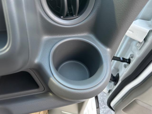 エブリイ ＰＡ　両側スライドドア　クリアランスソナー　レーンアシスト　衝突被害軽減システム　オートライト　アイドリングストップ　ＡＴ　ＡＢＳ　ＥＳＣ　衝突安全ボディ　エアコン　パワーステアリング（38枚目）