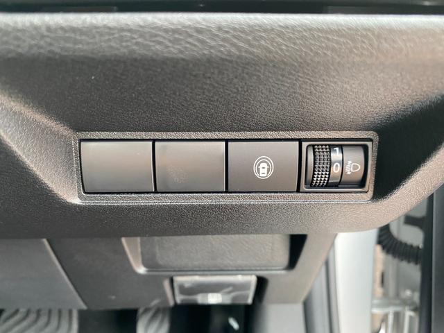 ノート Ｘ　ドライブレコーダー　全周囲カメラ　ナビ　ＴＶ　クリアランスソナー　衝突被害軽減システム　オートマチックハイビーム　オートライト　ＬＥＤヘッドランプ　スマートキー　ＣＶＴ　盗難防止システム（11枚目）