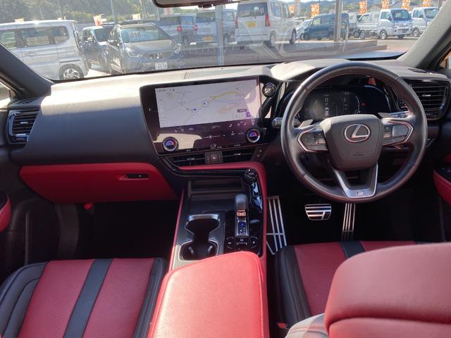 ＮＸ ＮＸ３５０ｈ　Ｆスポーツ　全周囲カメラ　クリアランスソナー　オートクルーズコントロール　レーンアシスト　パークアシスト　衝突被害軽減システム　サンルーフ　ナビ　ＴＶ　オートマチックハイビーム　オートライト　ＬＥＤヘッドランプ（2枚目）