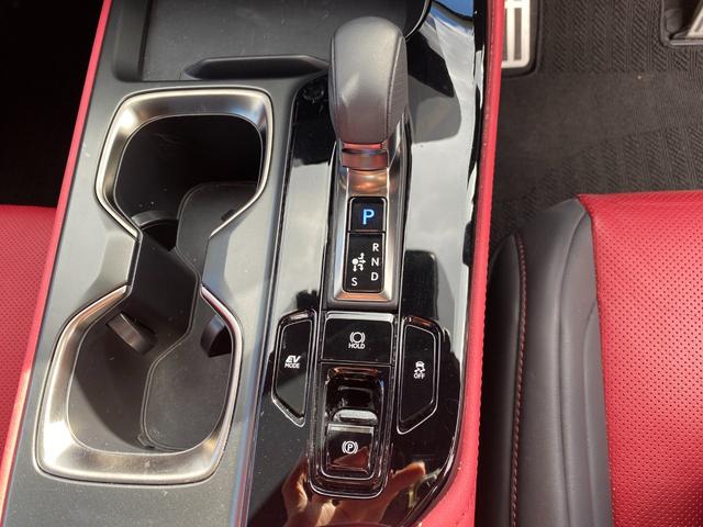 ＮＸ ＮＸ３５０ｈ　Ｆスポーツ　全周囲カメラ　クリアランスソナー　オートクルーズコントロール　レーンアシスト　パークアシスト　衝突被害軽減システム　サンルーフ　ナビ　ＴＶ　オートマチックハイビーム　オートライト　ＬＥＤヘッドランプ（8枚目）